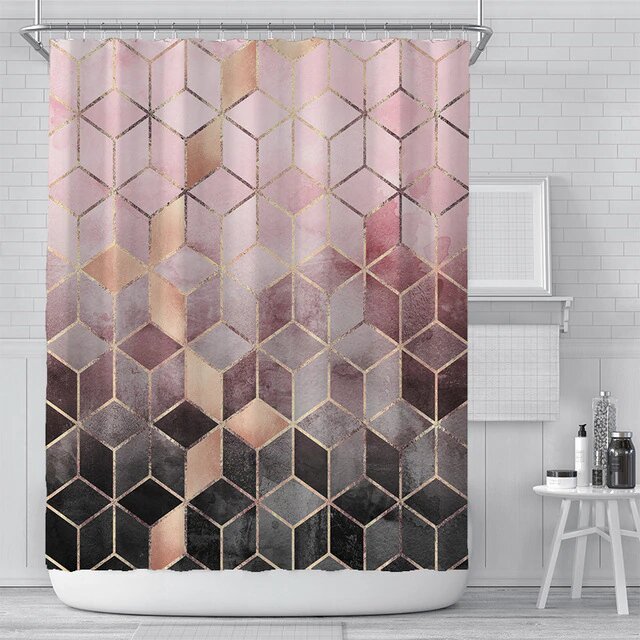 Cortina de ducha geométrica gris y rosa