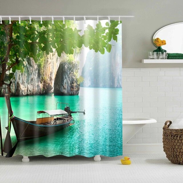 Cortina de ducha barca en lago turquesa